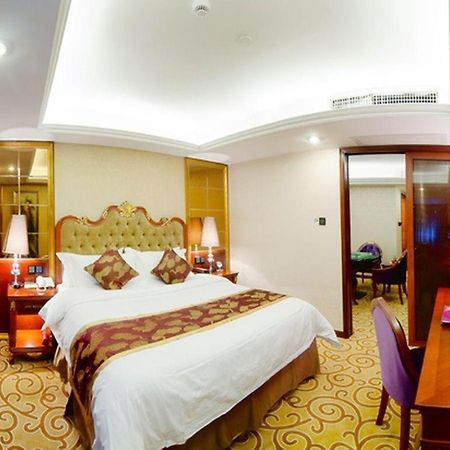 Royal Duke Cherrabah Hotel Zhongshan Zhongshan  Exterior photo