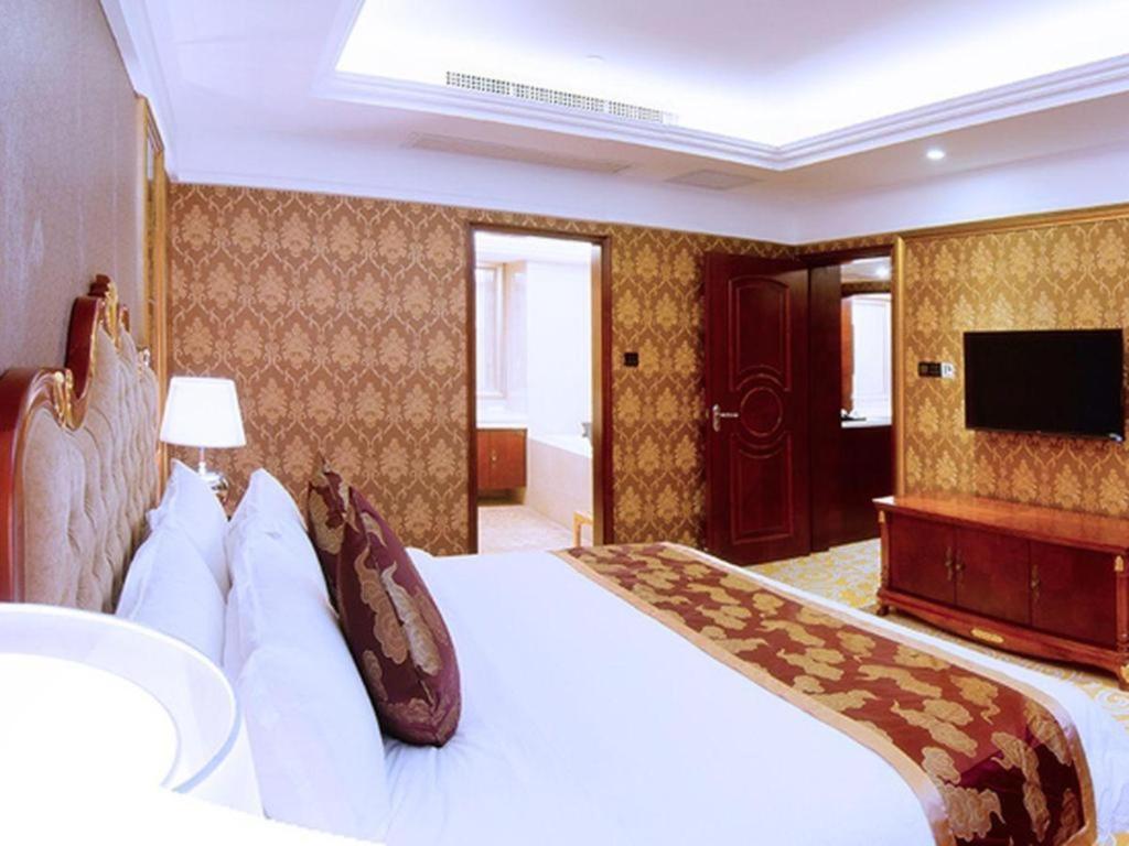 Royal Duke Cherrabah Hotel Zhongshan Zhongshan  Exterior photo