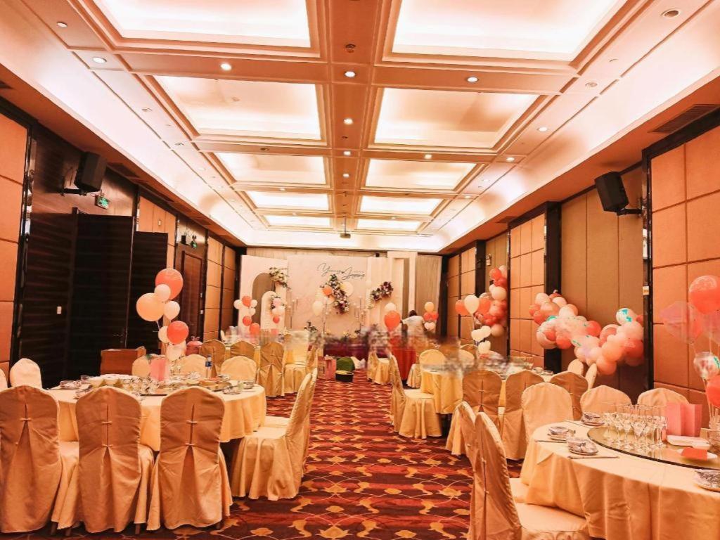 Royal Duke Cherrabah Hotel Zhongshan Zhongshan  Exterior photo